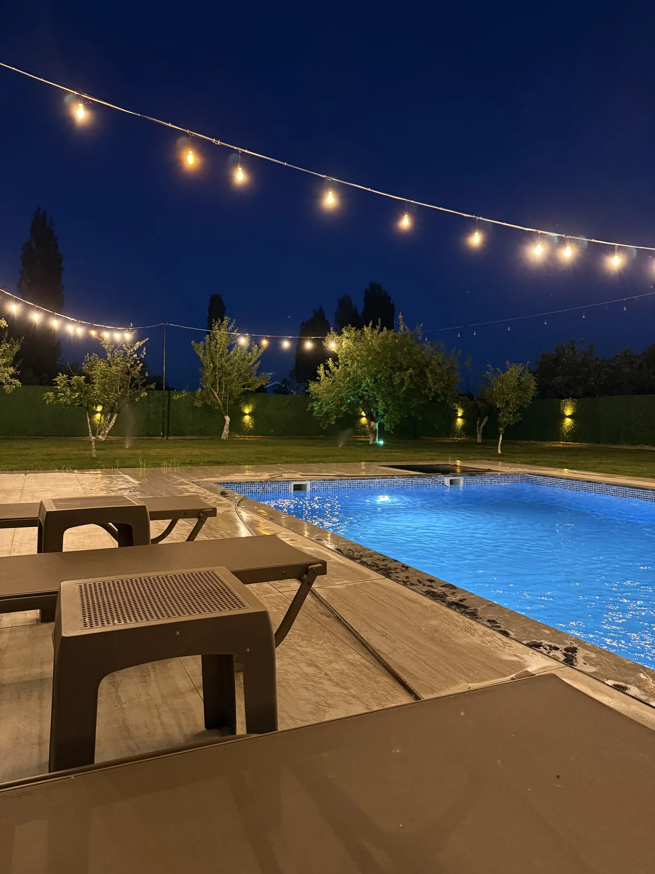 Alfa Garden havuz ve bahçe aydınlatması
